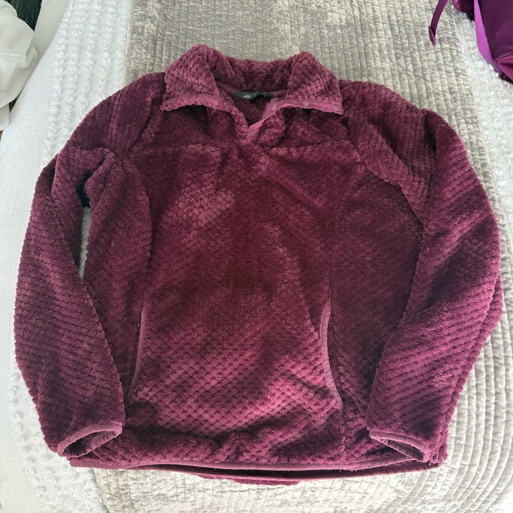 Eddie Bauer Women's Jacket in Rich Burgundy